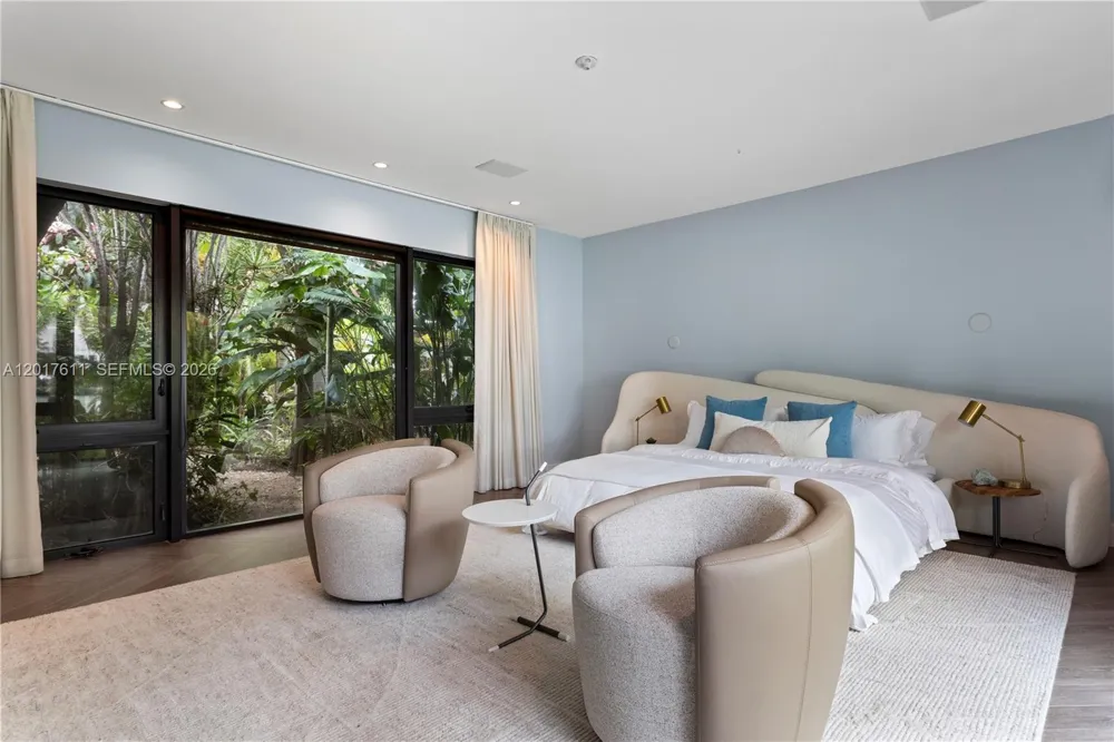 250 W San Marino Dr Miami Beach, FL 33139