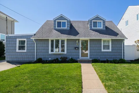 265 W Windsor Parkway