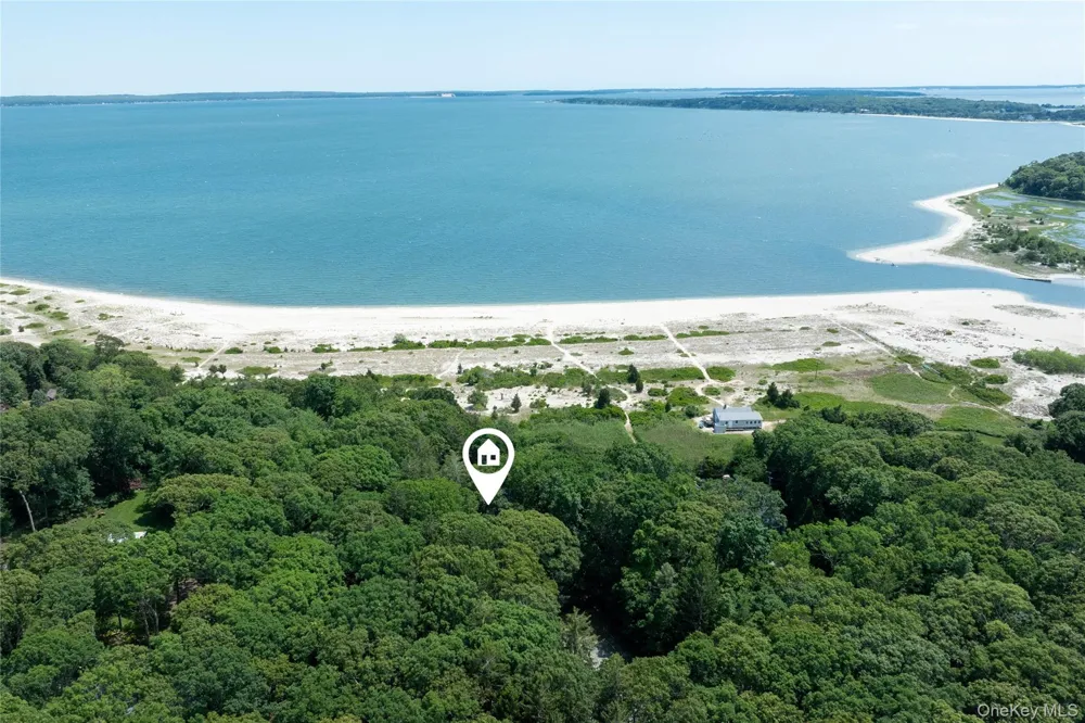 1480 Old Wood Path Southold, NY 11971