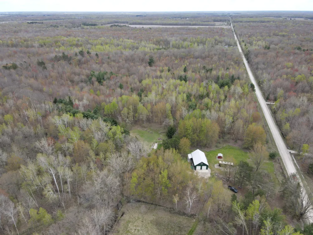 2954 Carter Road Pinconning, MI 48650