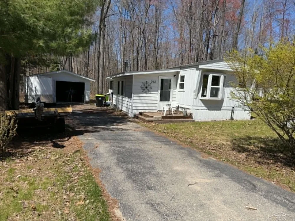 202 Highland Drive Gerrish Township, MI 48653