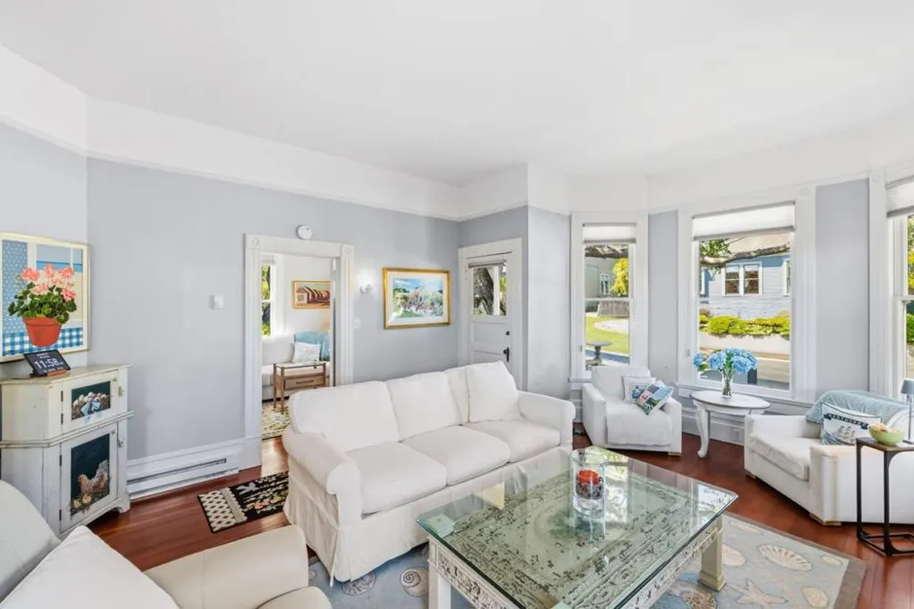 215 Lobos Avenue Pacific Grove, CA 93950