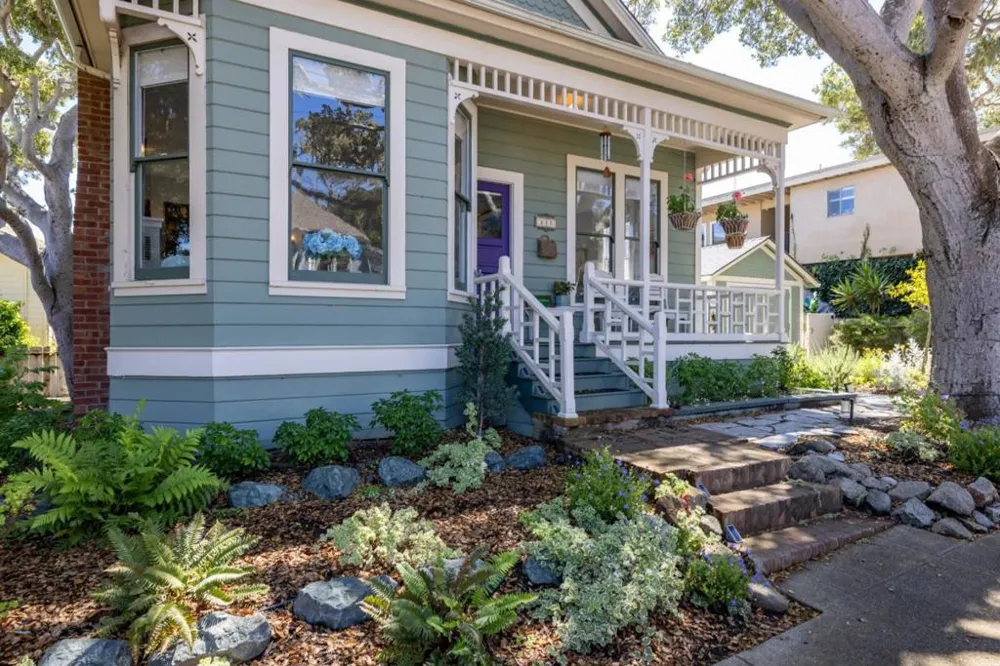 215 Lobos Avenue Pacific Grove, CA 93950