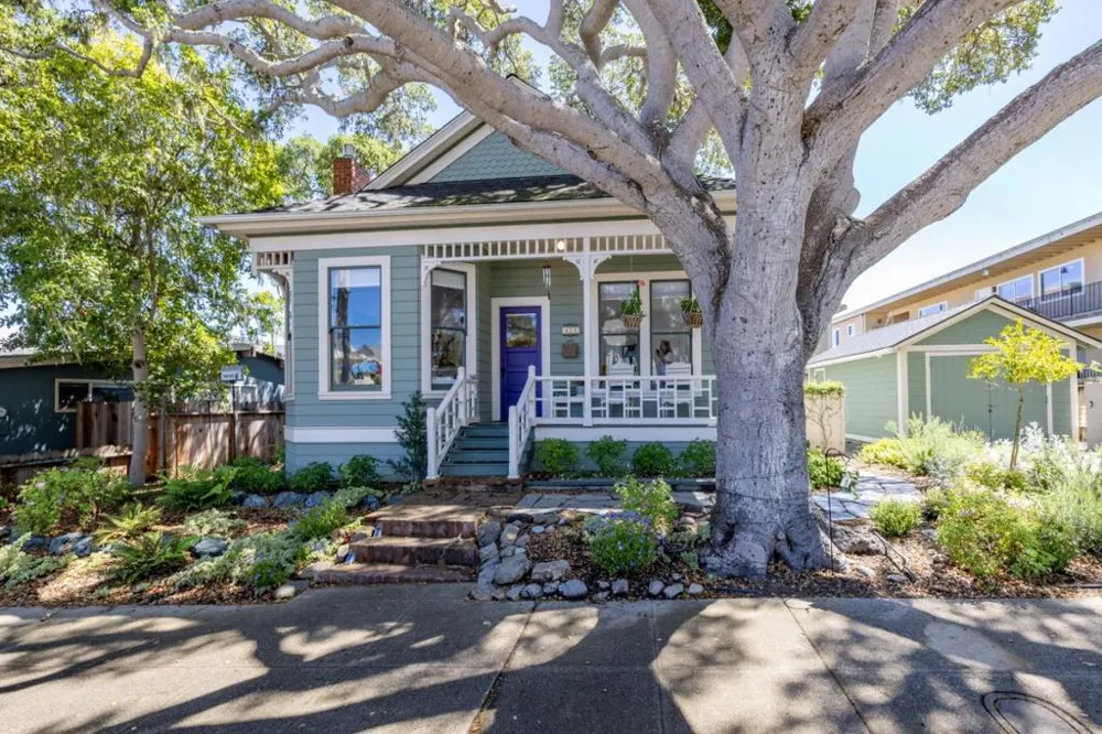 215 Lobos Avenue Pacific Grove, CA 93950