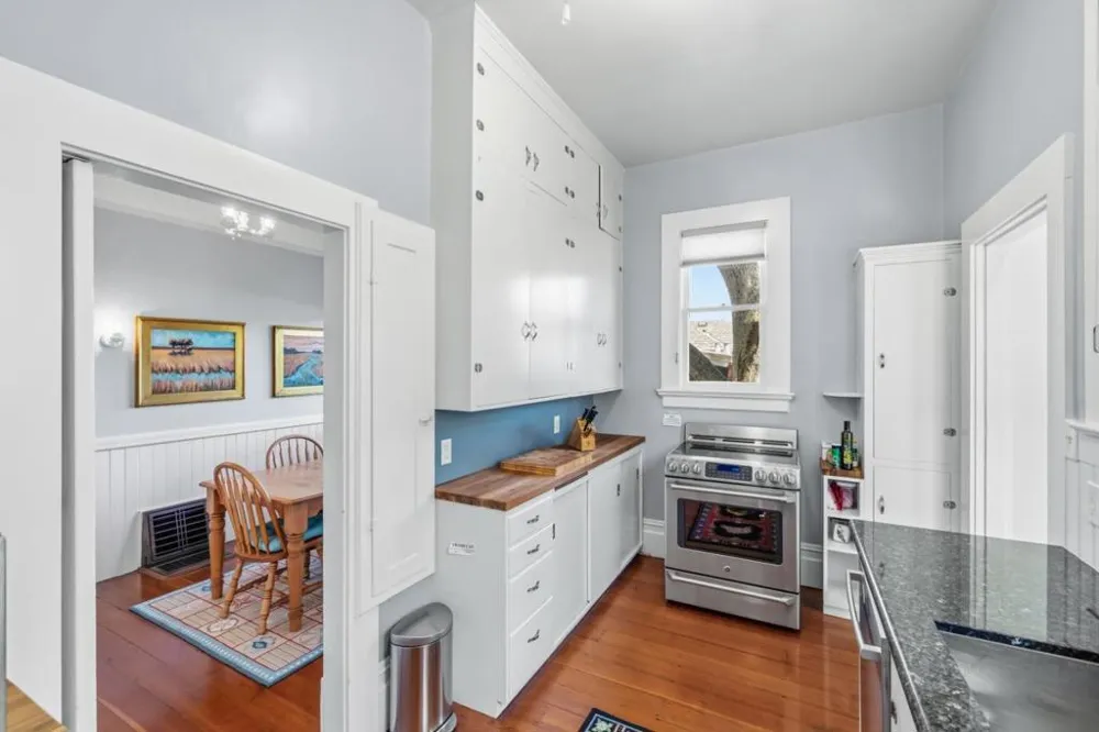 215 Lobos Avenue Pacific Grove, CA 93950