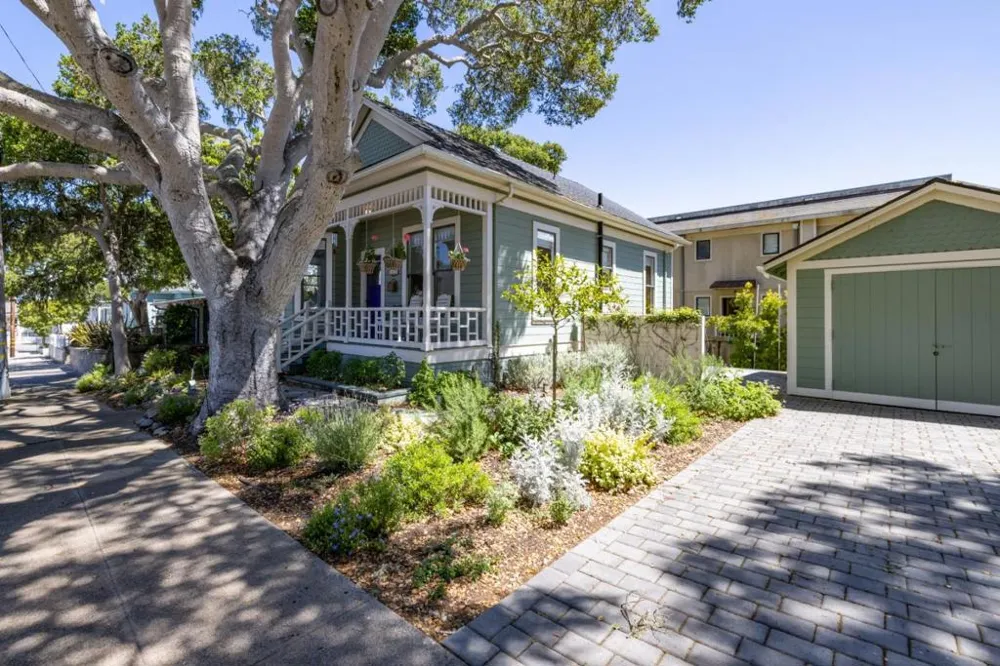 215 Lobos Avenue Pacific Grove, CA 93950