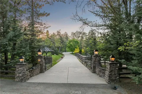 32310 Hummingbird Court