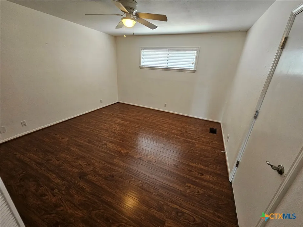 3901 Chisholm Trail #15 Salado, TX 76571