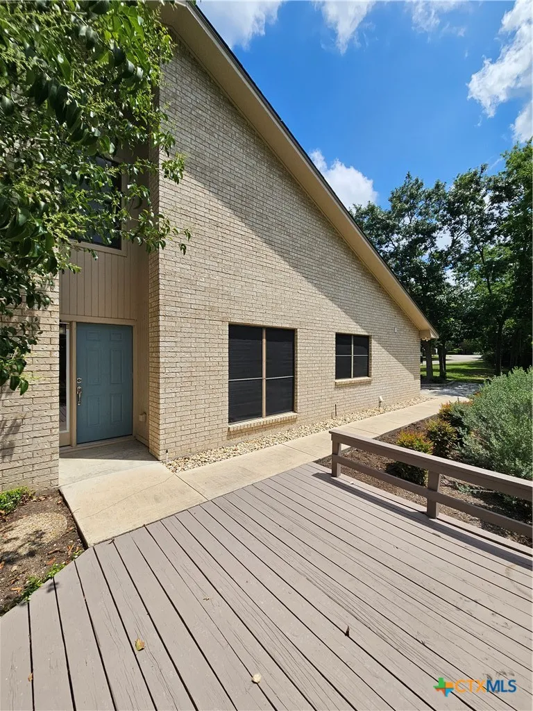 3901 Chisholm Trail #15 Salado, TX 76571