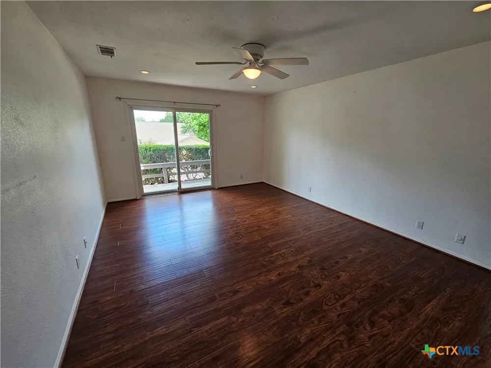 3901 Chisholm Trail #15 Salado, TX 76571