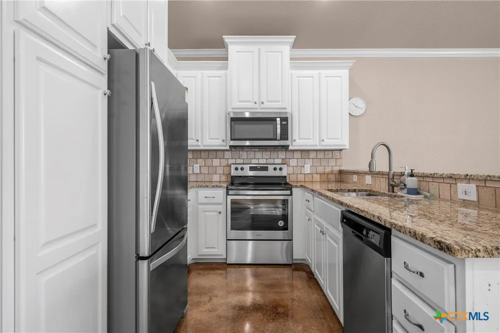 402 Spring Street McGregor, TX 76657