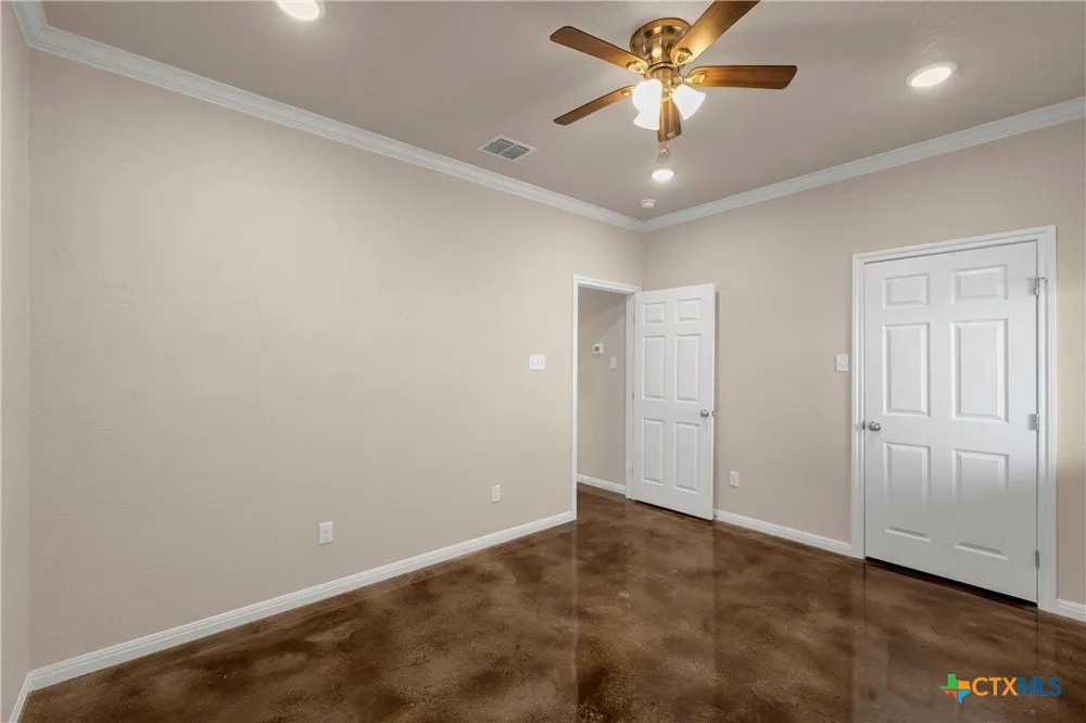 402 Spring Street McGregor, TX 76657