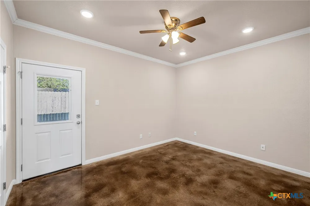 402 Spring Street McGregor, TX 76657