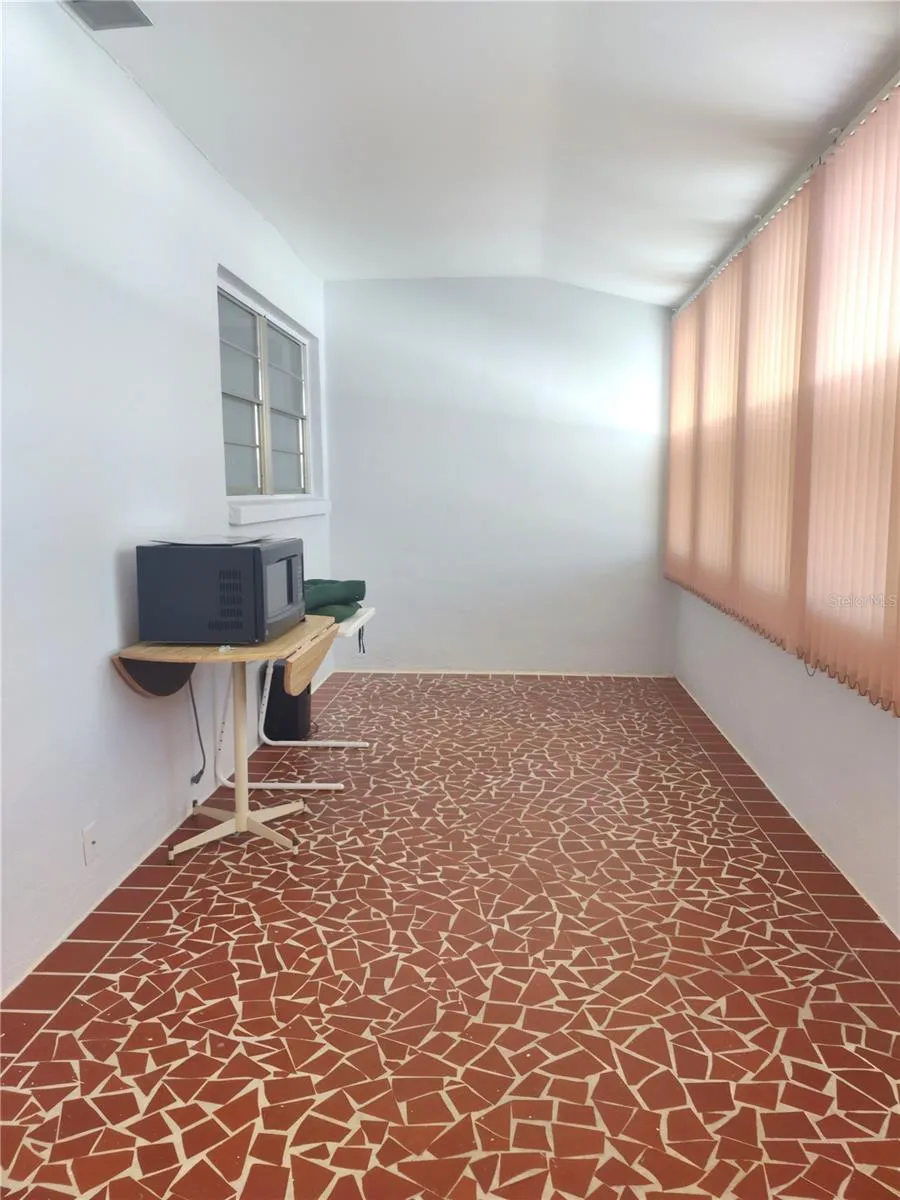 5850 18TH STREET #23 St Petersburg, FL 33714