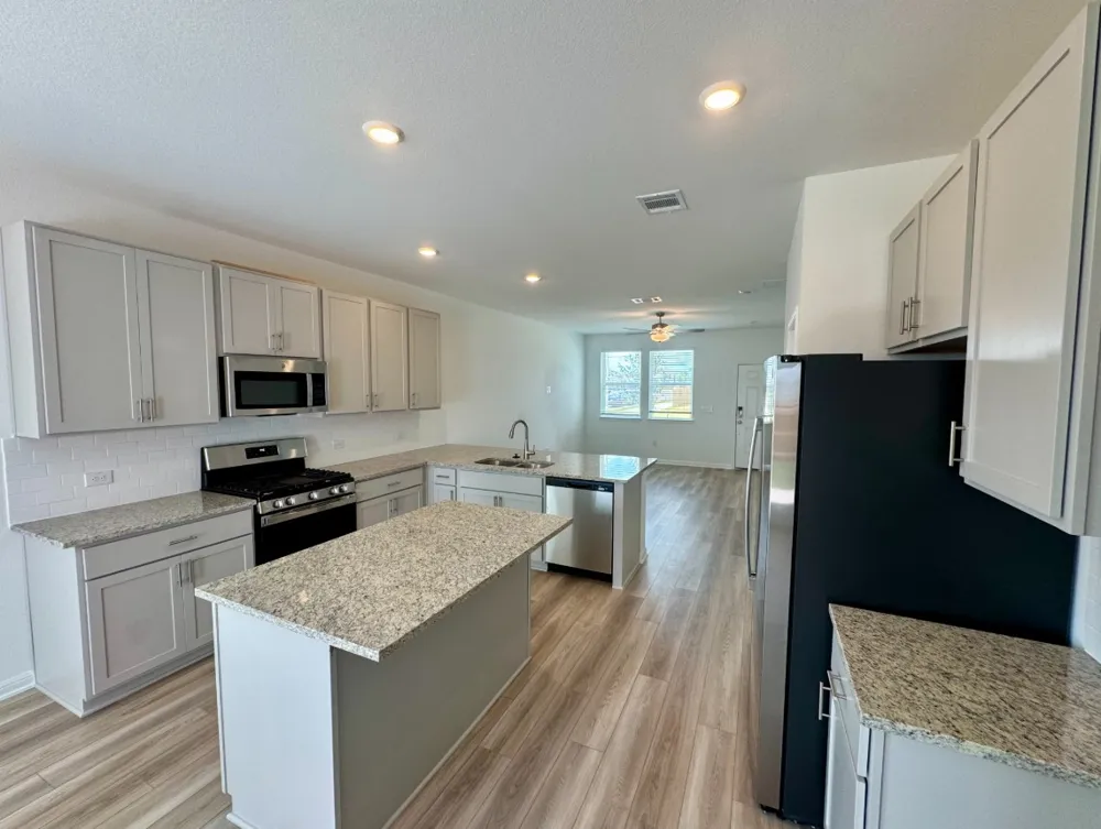 5821 Jennifer Pasture Path Del Valle, TX 78617