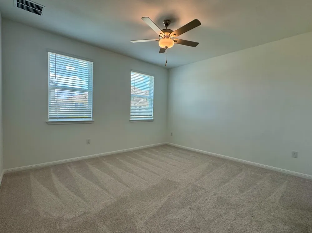 5821 Jennifer Pasture Path Del Valle, TX 78617
