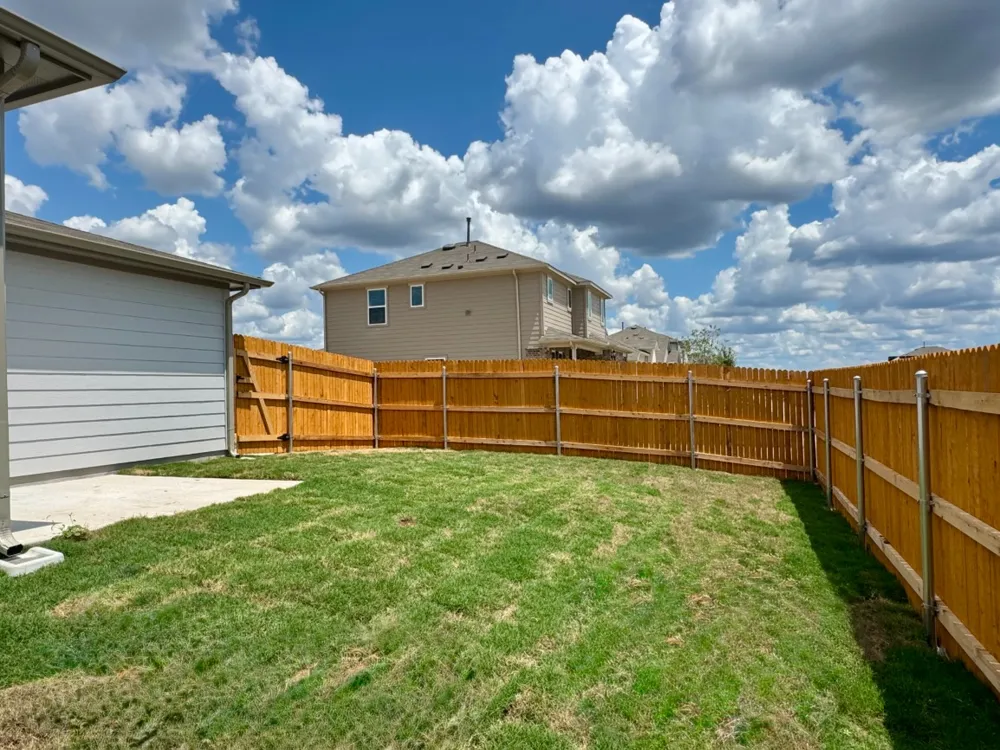 5821 Jennifer Pasture Path Del Valle, TX 78617