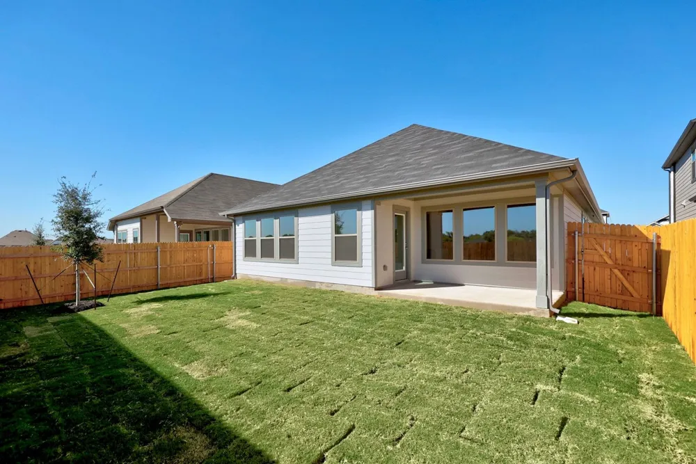 113 Malibu Hutto, TX 78634