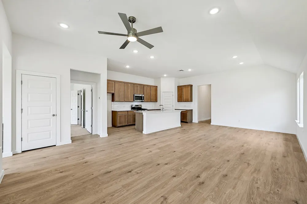 113 Malibu Hutto, TX 78634