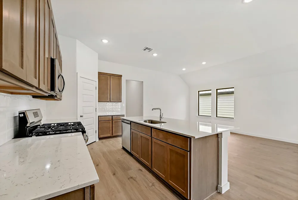 113 Malibu Hutto, TX 78634