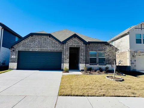 1093 Eagle Run Lane