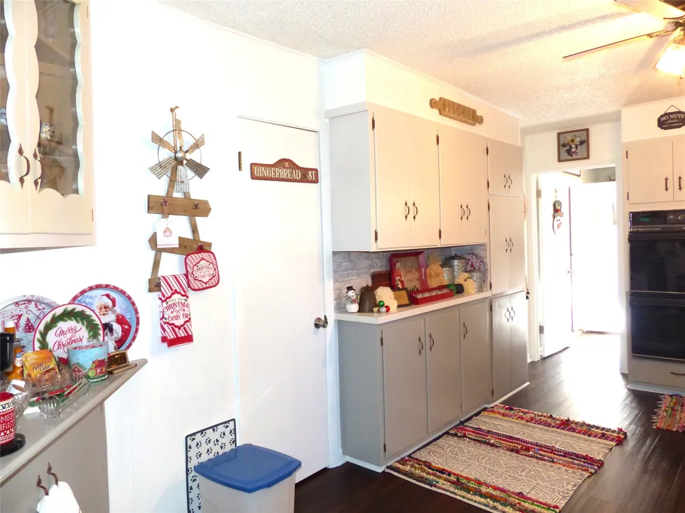 802 China Brady, TX 76825