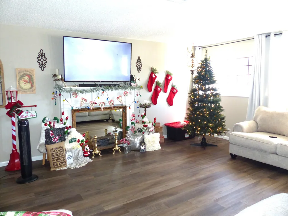 802 China Brady, TX 76825