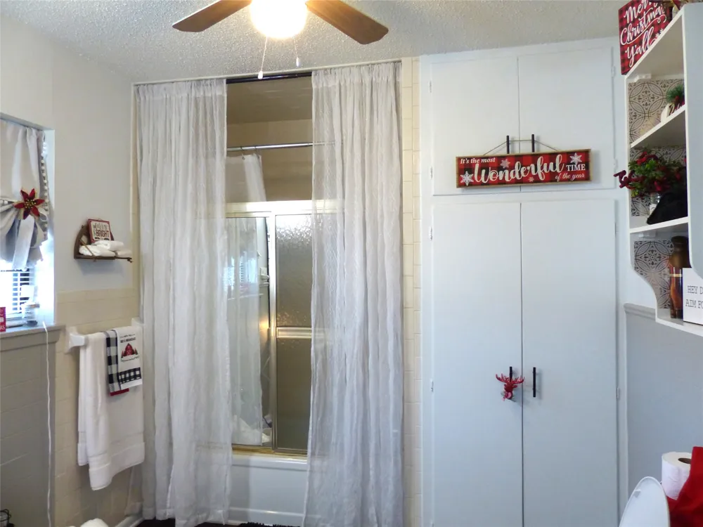 802 China Brady, TX 76825