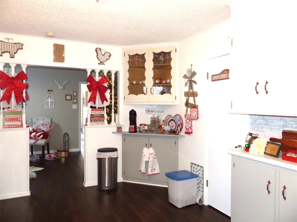 802 China Brady, TX 76825