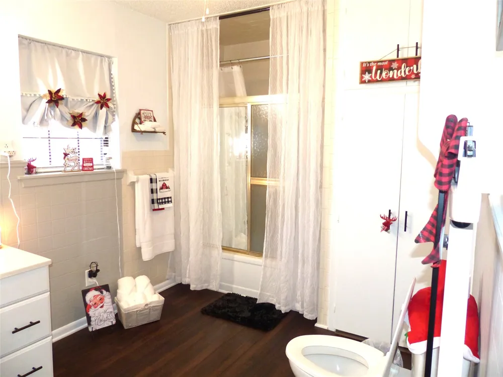 802 China Brady, TX 76825