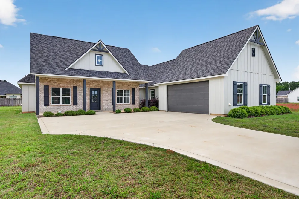 127 Sitka Loop Haughton, LA 71037