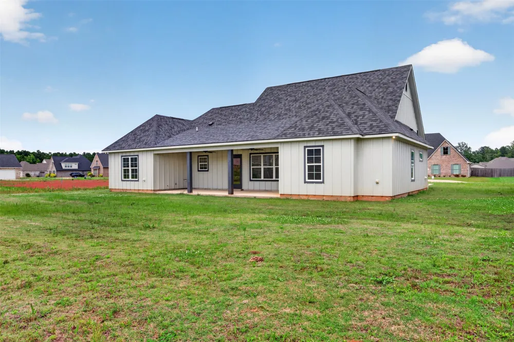 127 Sitka Loop Haughton, LA 71037