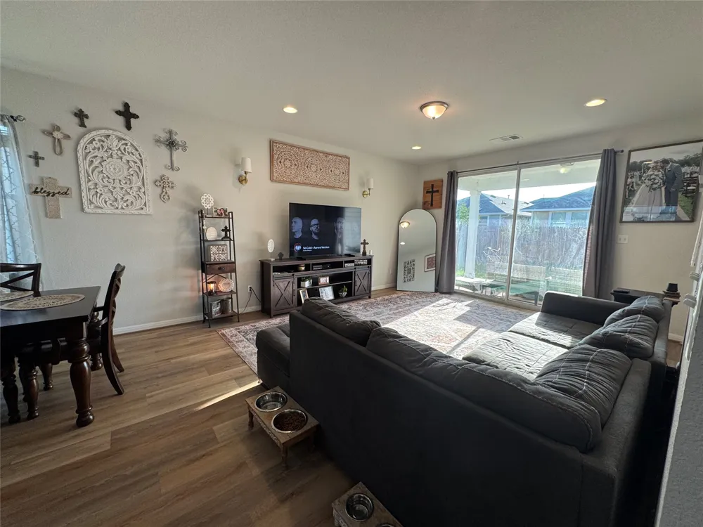 302 Cold Spring Loop Bastrop, TX 78602