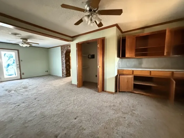 337 County Road 692 Seagraves, TX 79359