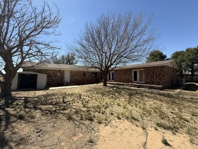 337 County Road 692 Seagraves, TX 79359