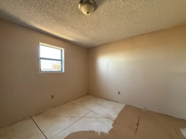 337 County Road 692 Seagraves, TX 79359