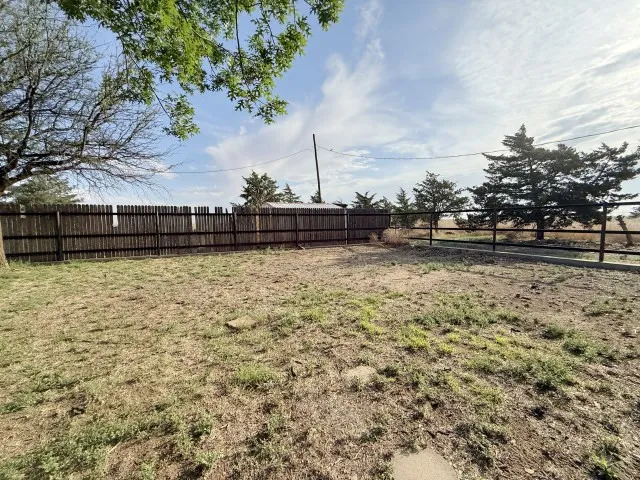 337 County Road 692 Seagraves, TX 79359