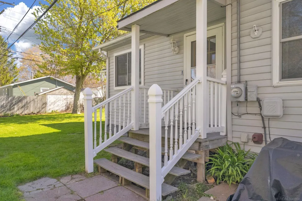 7329 Elm Road Worth Township, MI 48450