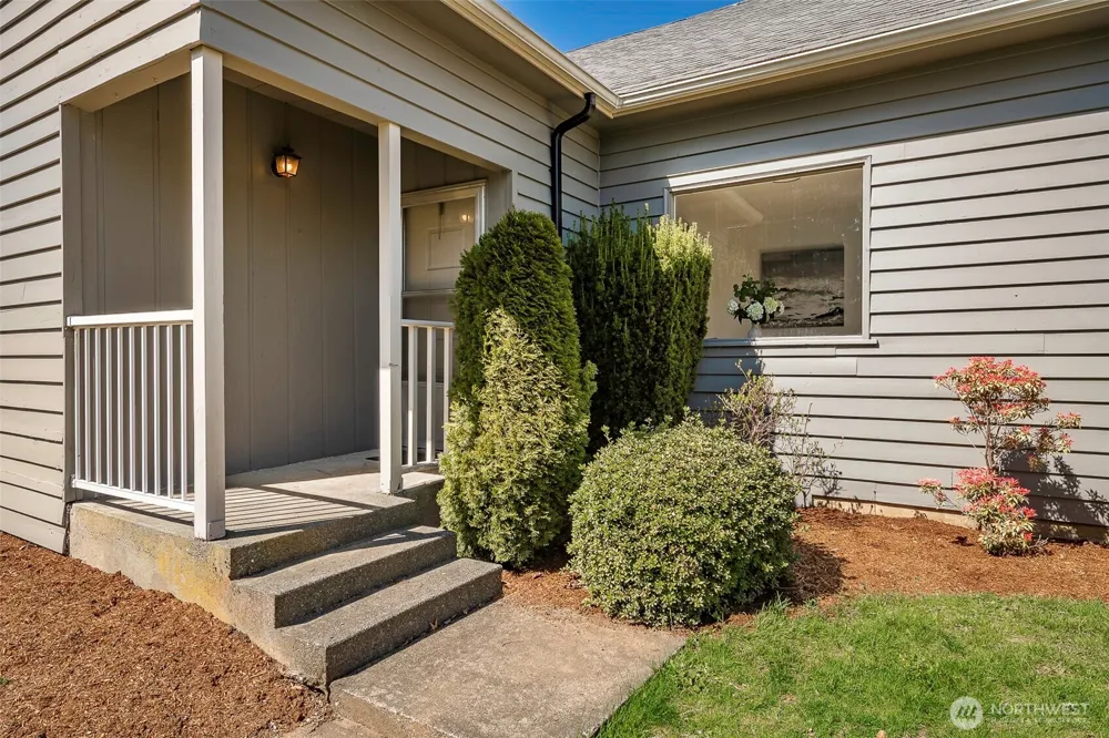 215 E Front Street Lynden, WA 98264
