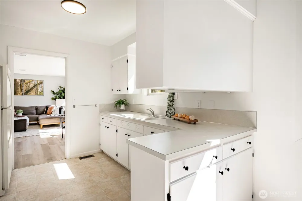 215 E Front Street Lynden, WA 98264