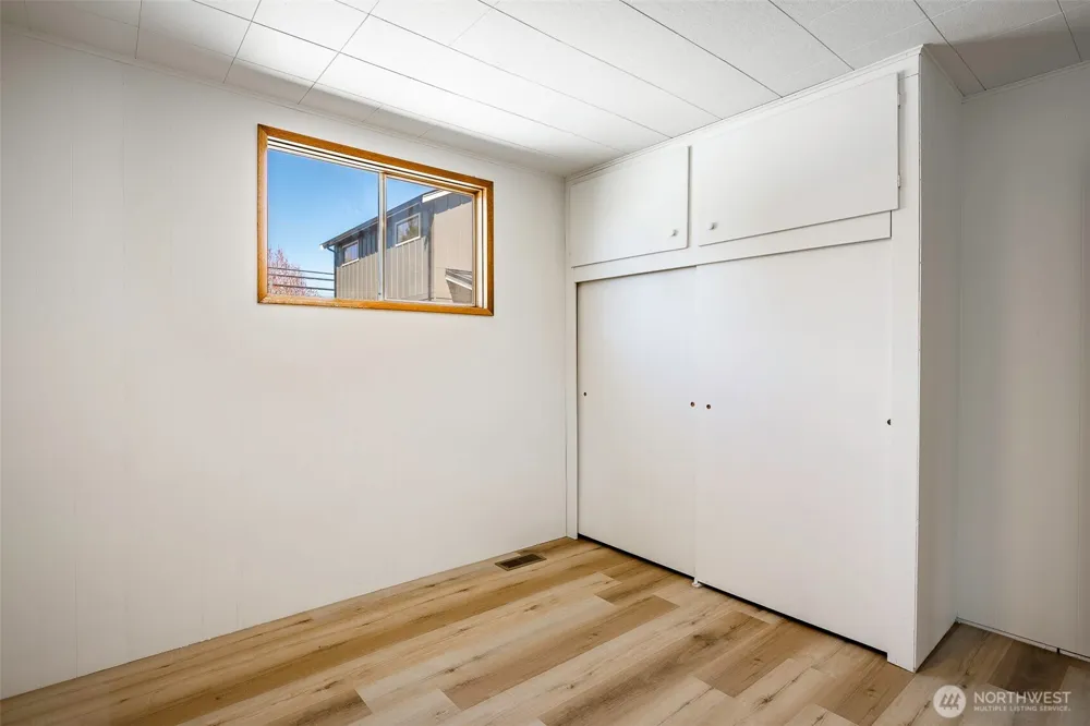 215 E Front Street Lynden, WA 98264