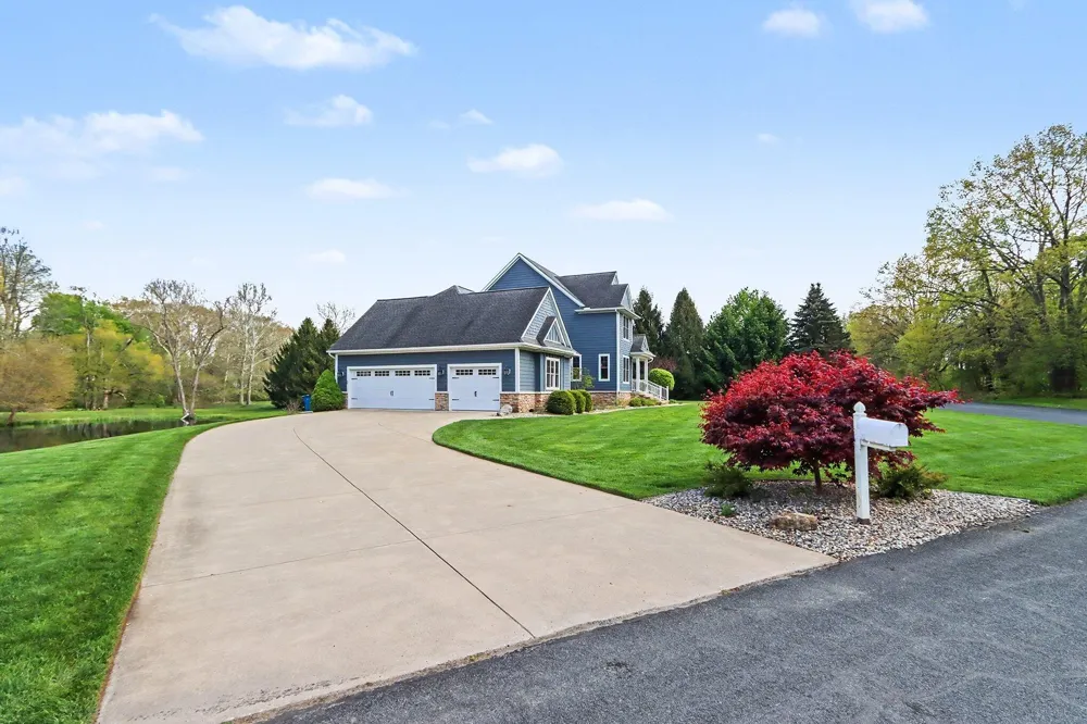 15877 Indian Valley Street Schoolcraft, MI 49087