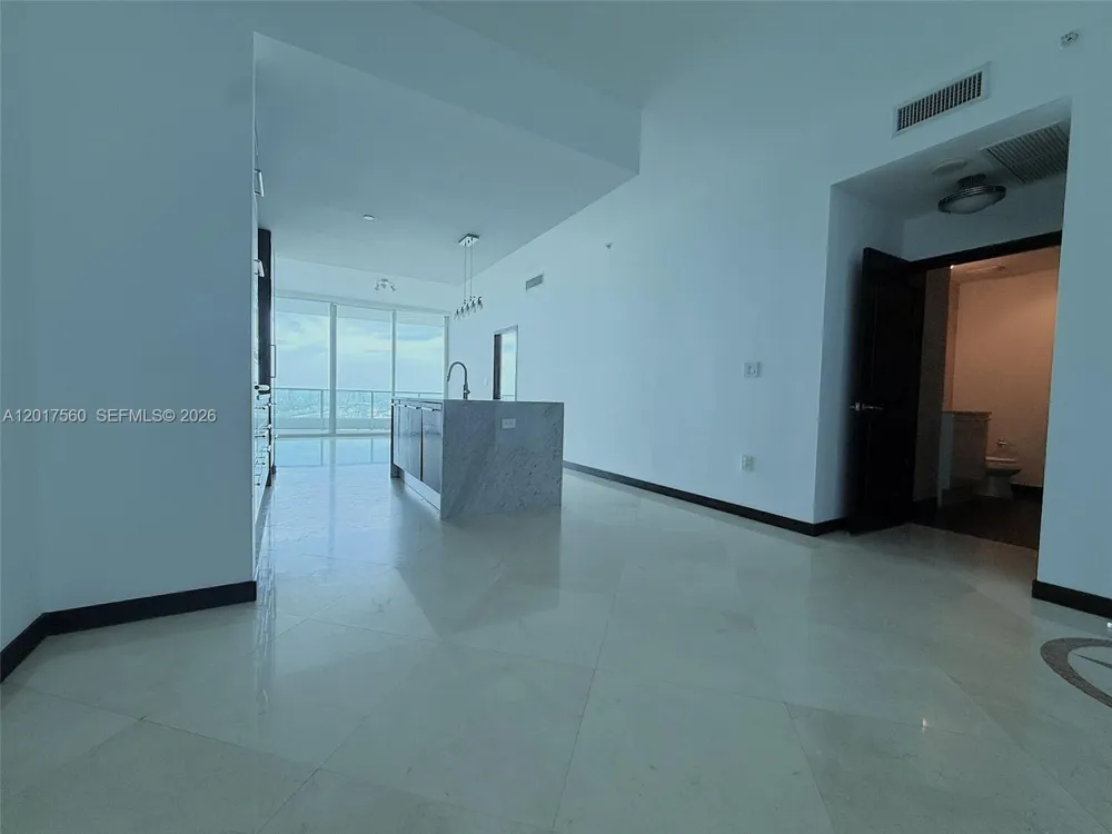 900 Biscayne Blvd #3803 Miami, FL 33132