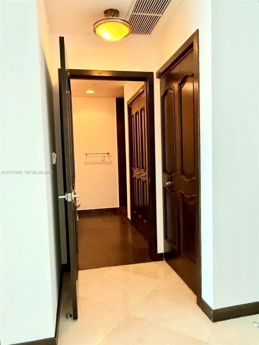 900 Biscayne Blvd #3803 Miami, FL 33132
