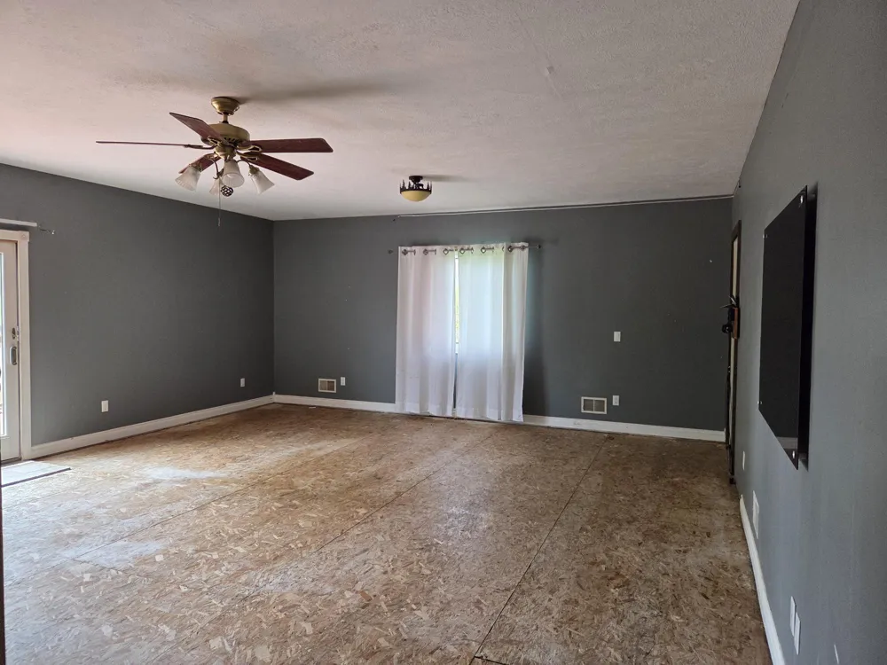 3639 Flansburg Road Leoni Township, MI 49203