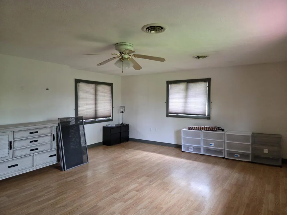 3639 Flansburg Road Leoni Township, MI 49203