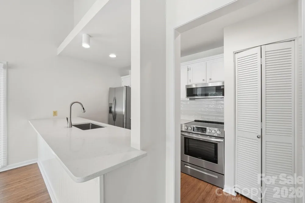 7 Marina Road Lake Wylie, SC 29710