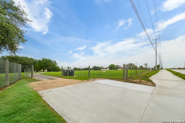8210 E Fm 1518 Schertz, TX 78154