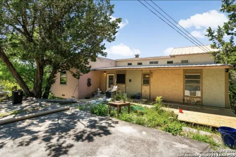 1103 Rockmoor
