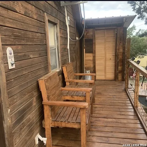 1103 Rockmoor Canyon Lake, TX 78133